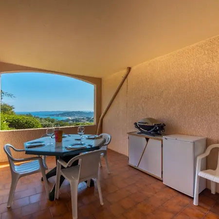 Flat With Swimming Pool And Terrace Apartamento